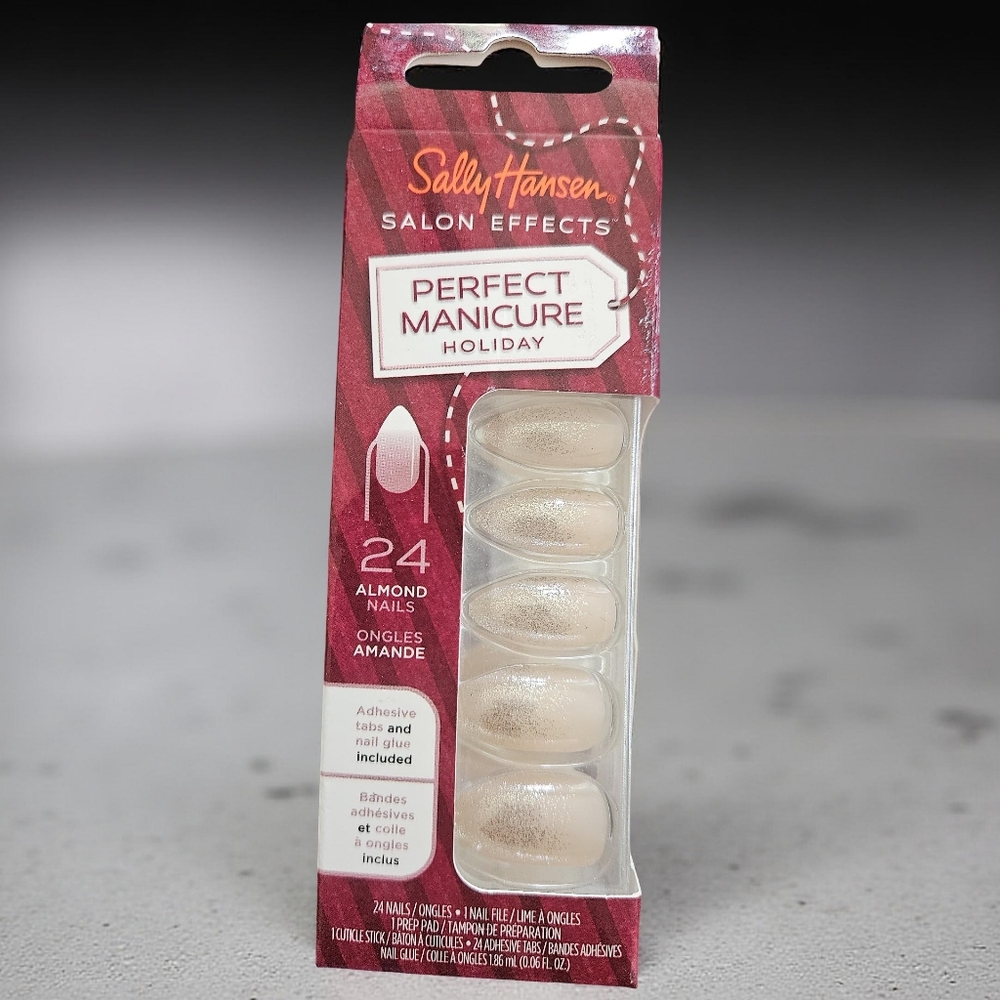 Sally Hansen | Perfect Manicure Holiday Almond Nails